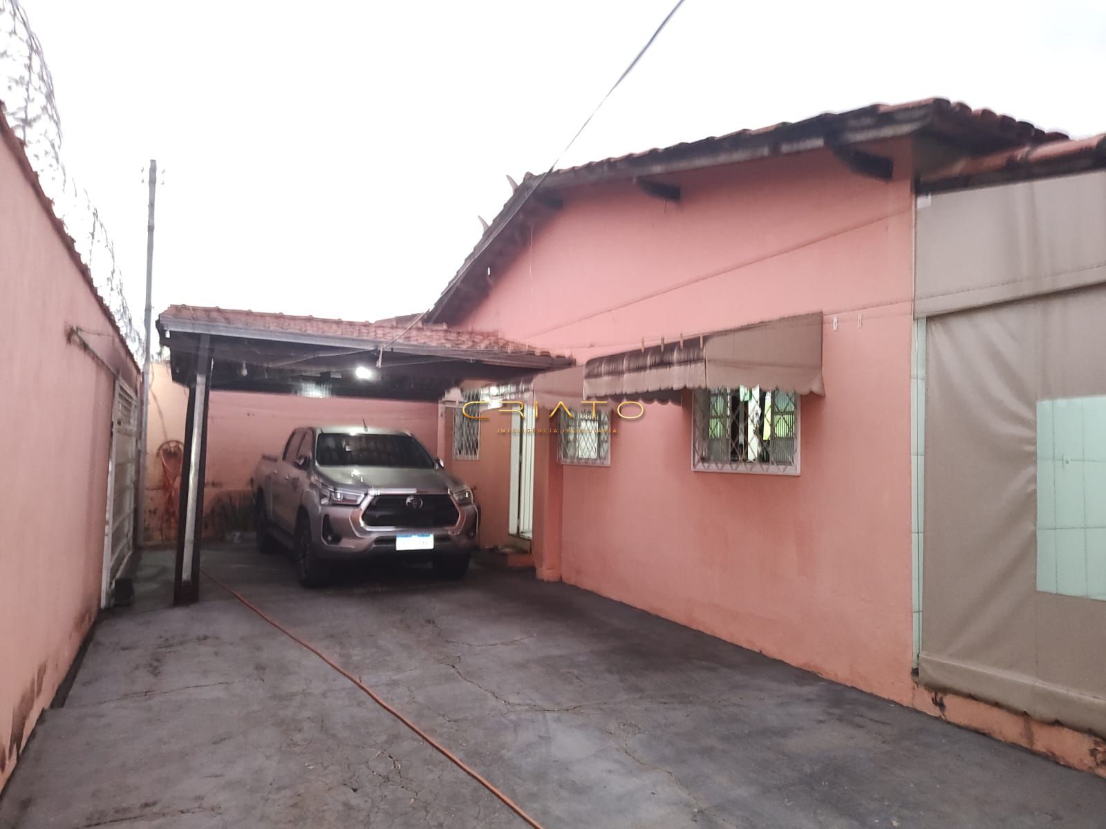 Casa à venda com 3 quartos, 66m² - Foto 1