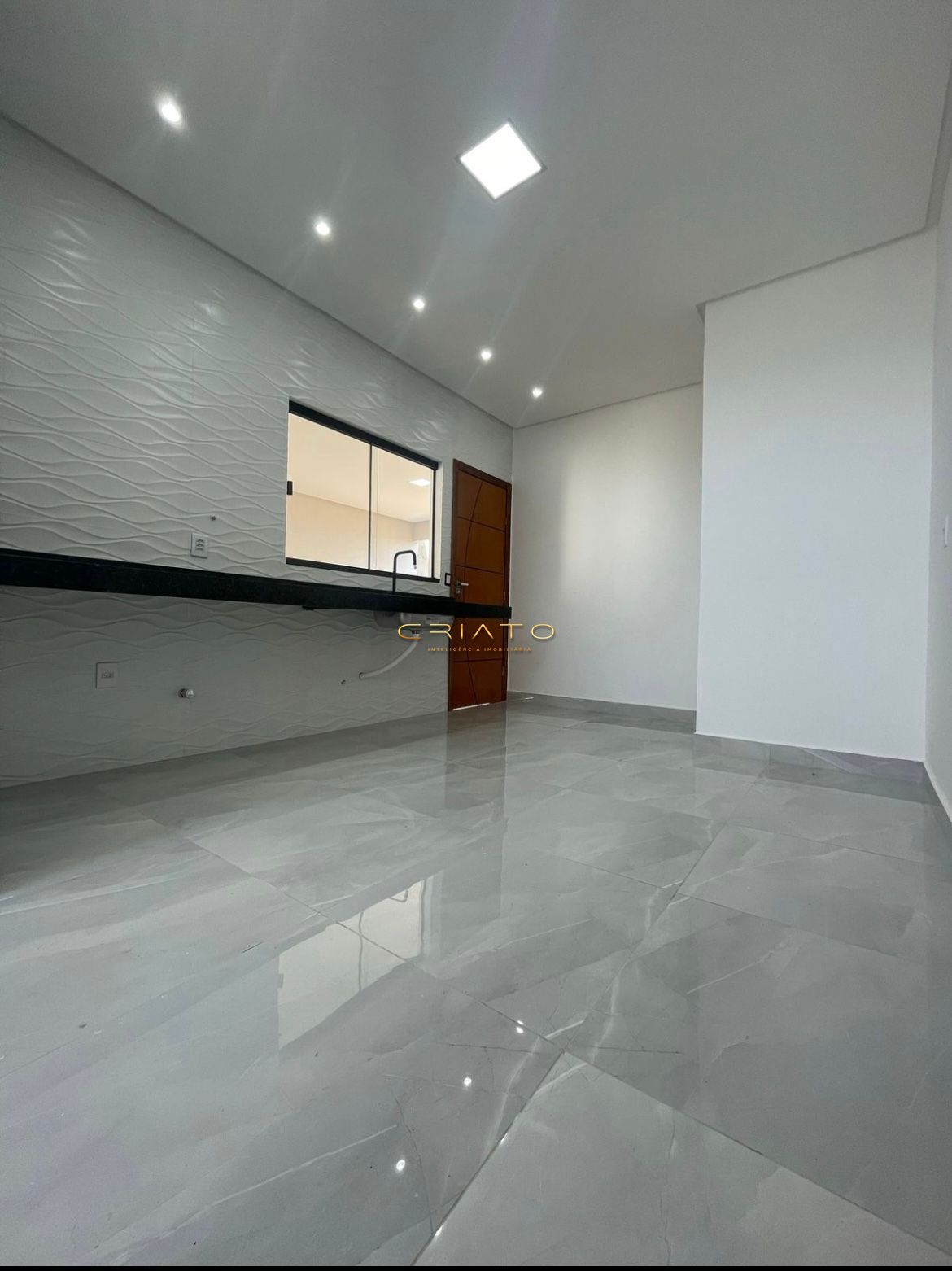 Casa à venda com 3 quartos, 100m² - Foto 5