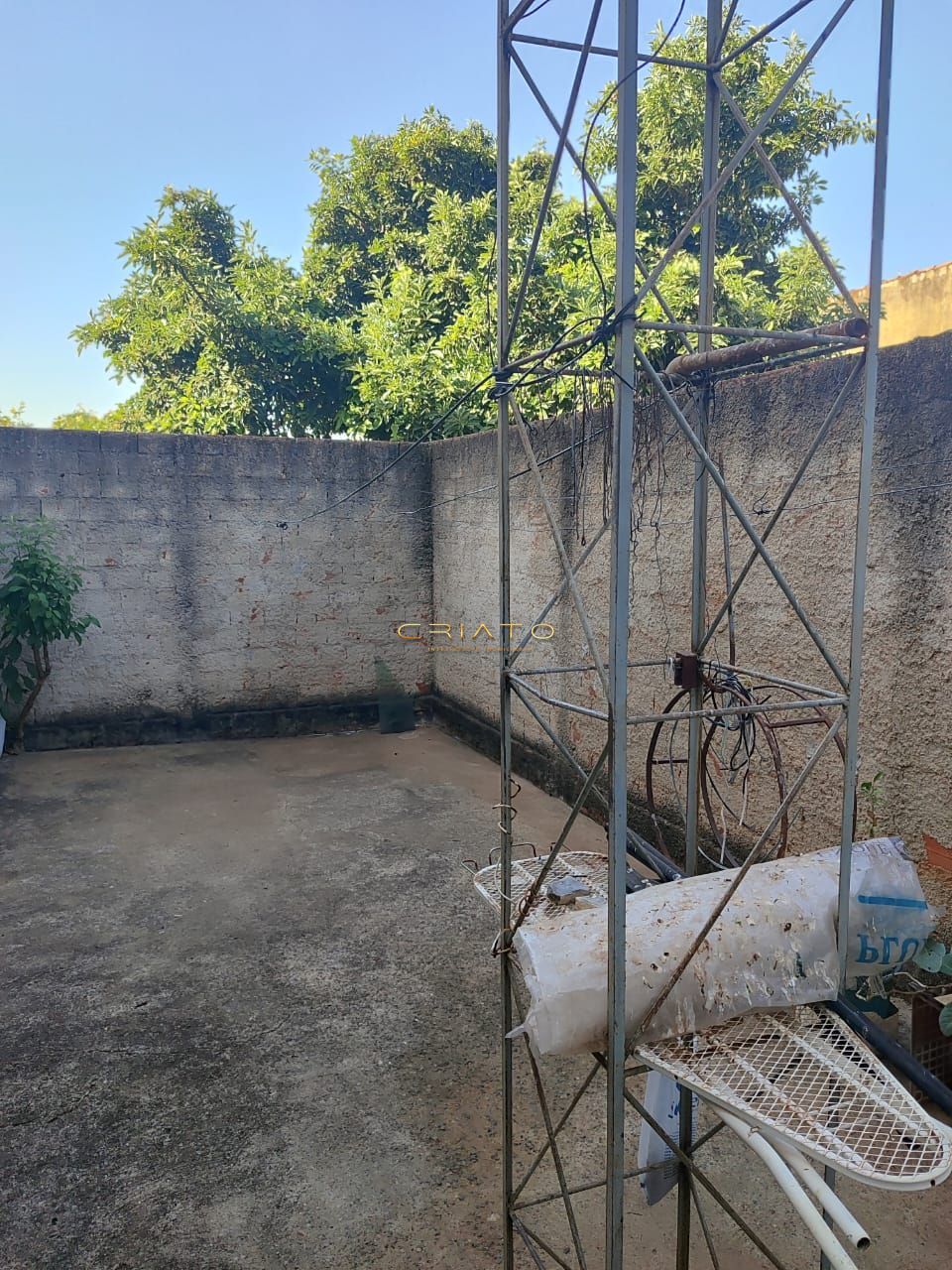 Casa à venda com 5 quartos, 199m² - Foto 4