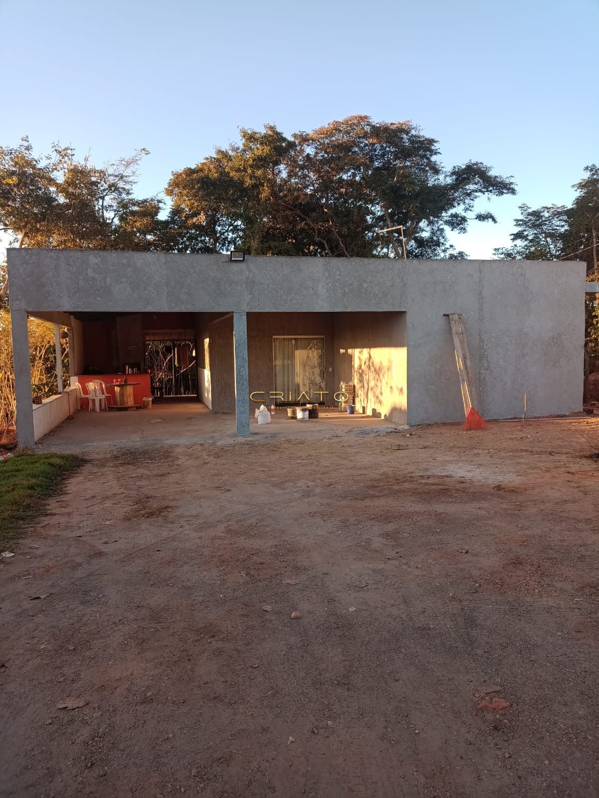 Casa à venda com 2 quartos, 160m² - Foto 1