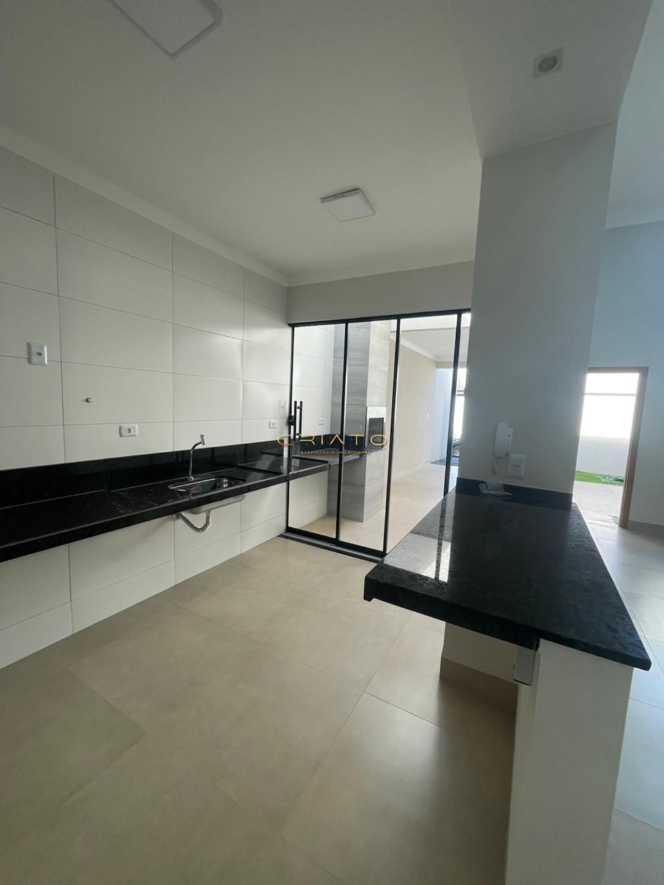 Casa à venda com 3 quartos, 105m² - Foto 5