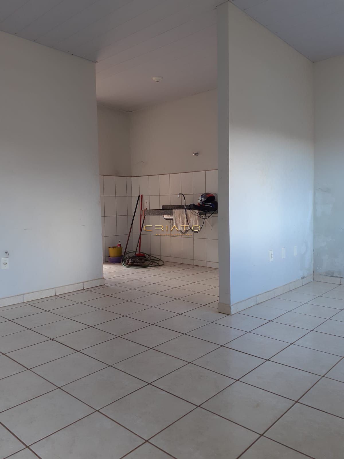 Casa à venda com 3 quartos, 69m² - Foto 4