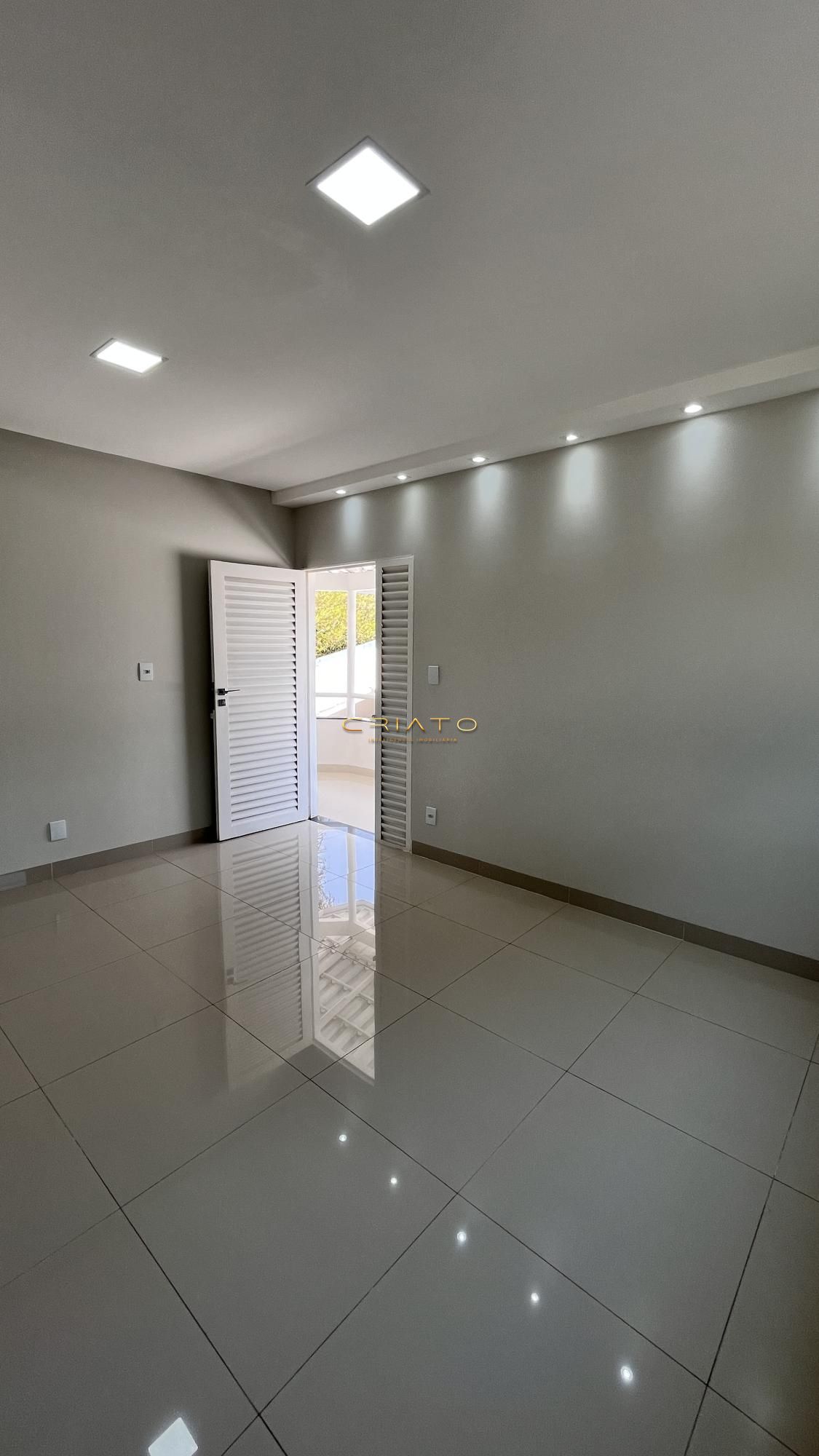 Sobrado à venda com 4 quartos, 344m² - Foto 51