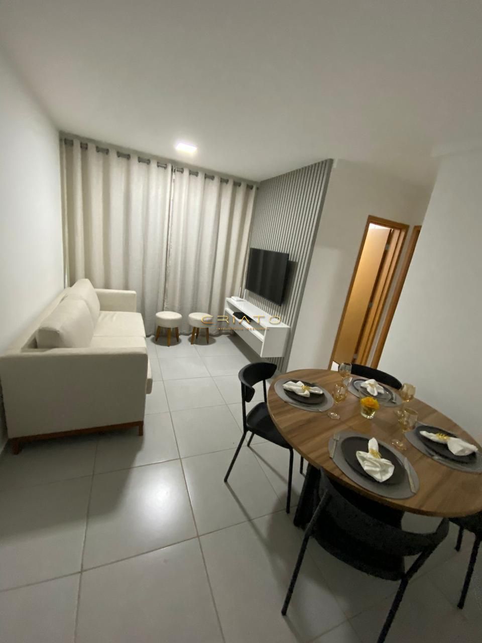 Apartamento à venda com 2 quartos, 55m² - Foto 1