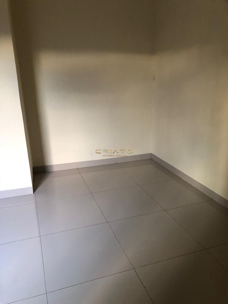 Casa à venda com 2 quartos, 82m² - Foto 5