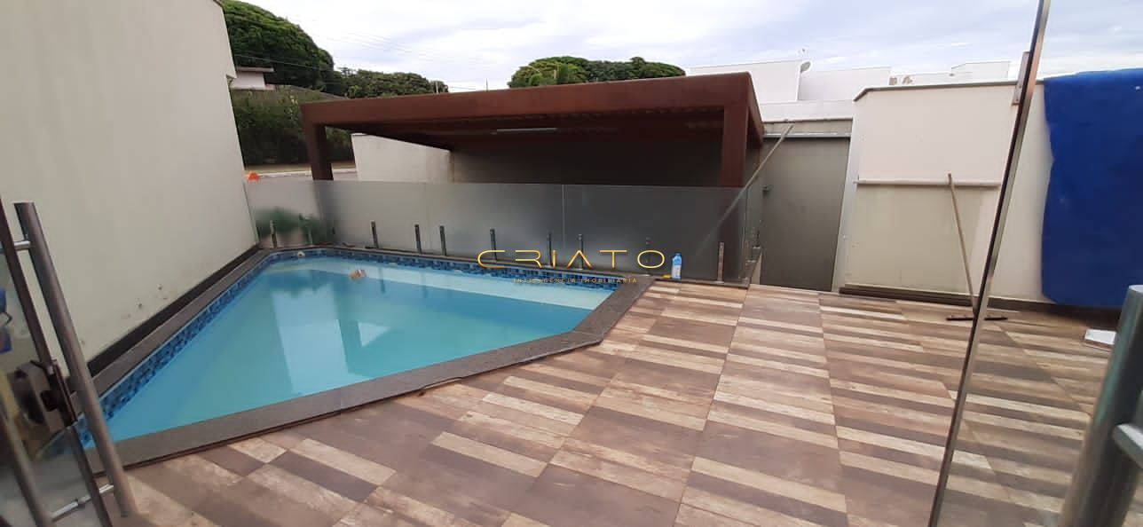 Casa à venda com 5 quartos, 320m² - Foto 9