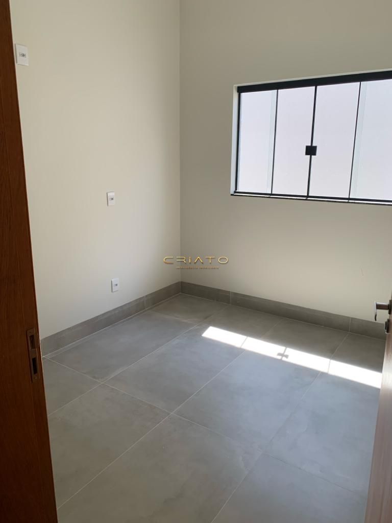 Casa à venda com 3 quartos, 226m² - Foto 10