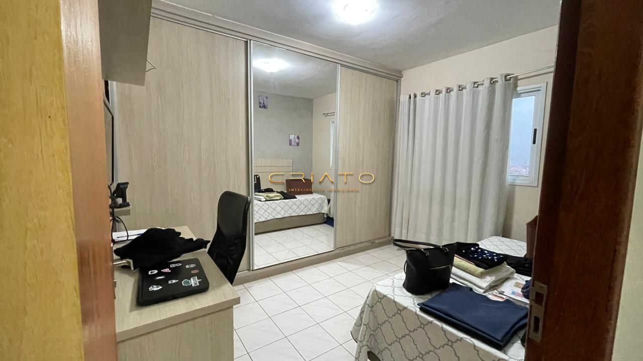 Apartamento à venda com 3 quartos, 100m² - Foto 4