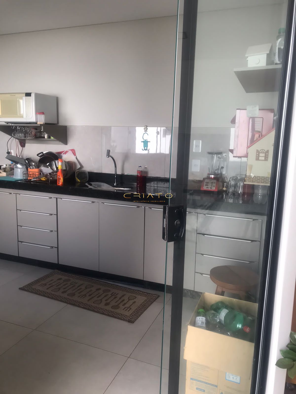 Casa à venda com 3 quartos, 220m² - Foto 5