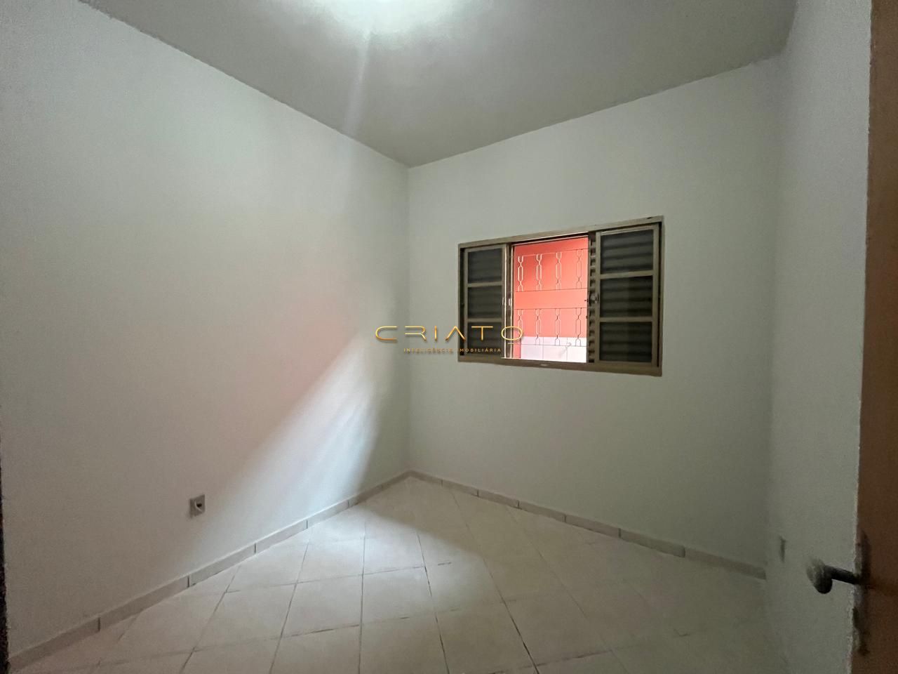 Casa com 2 Dormitórios para alugar, 65 m² por R$ 1.000,00 Casa com 2 Dormitórios para alugar, 65 m² por R$ 1.000,00