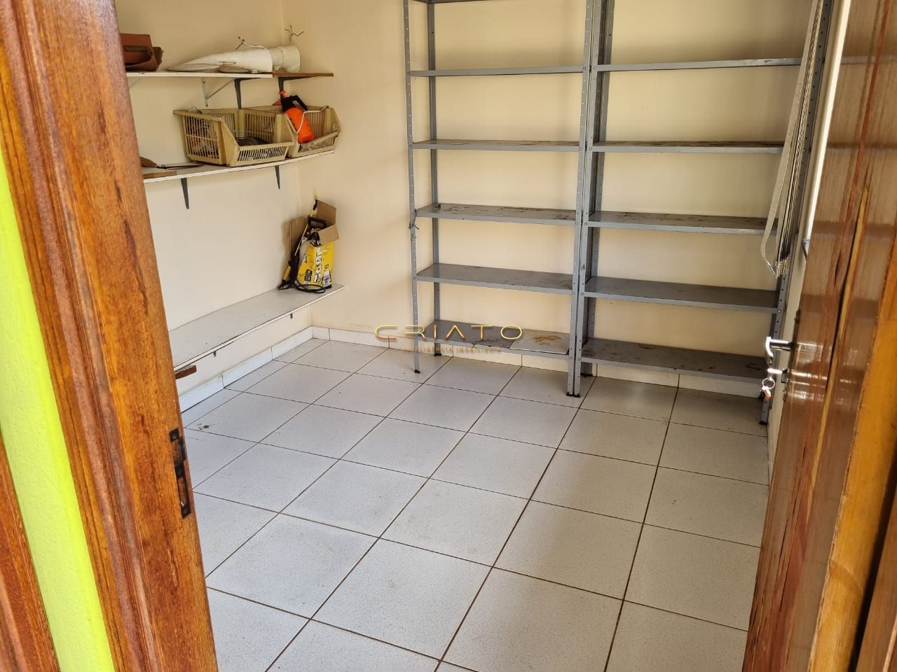 Casa à venda com 3 quartos, 18m² - Foto 26
