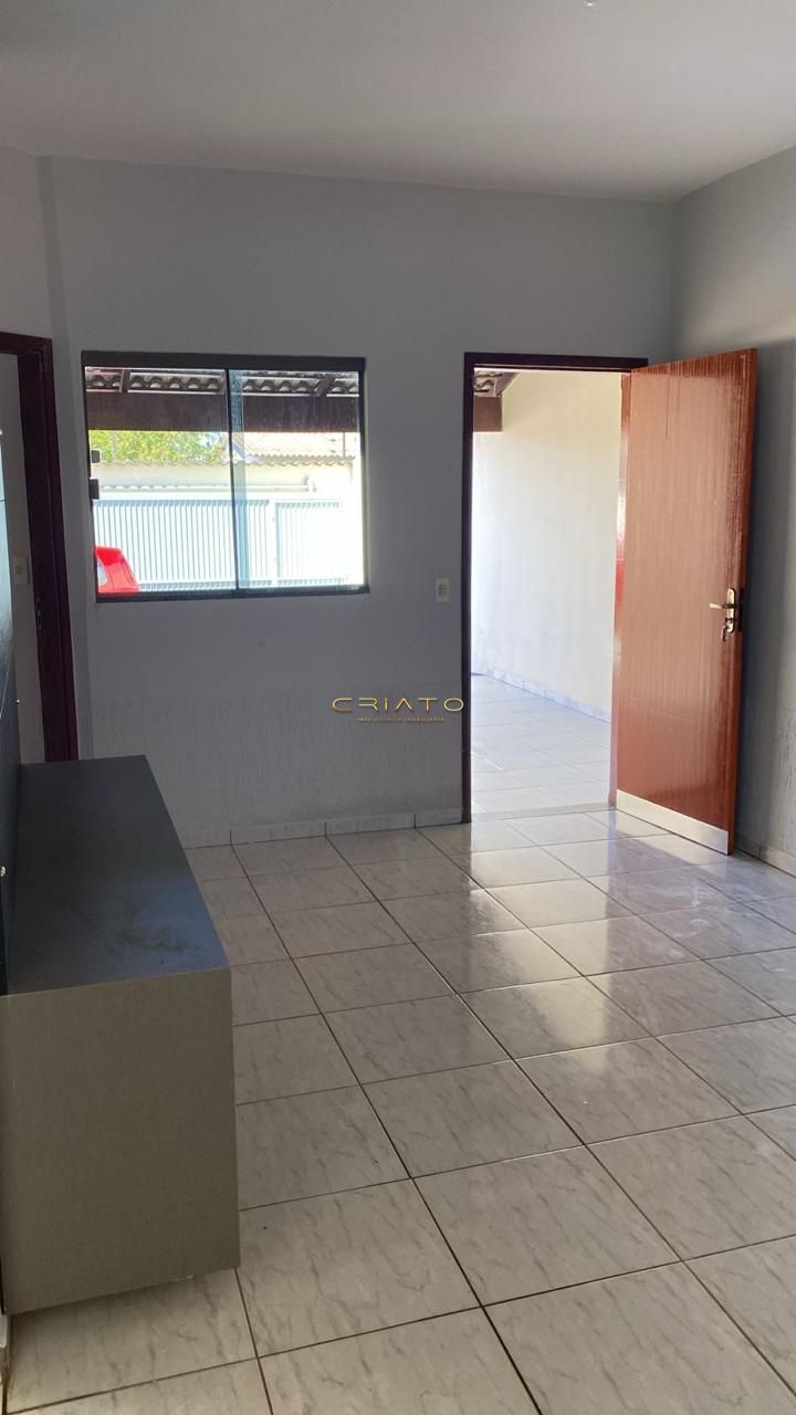 Casa à venda com 3 quartos, 110m² - Foto 4