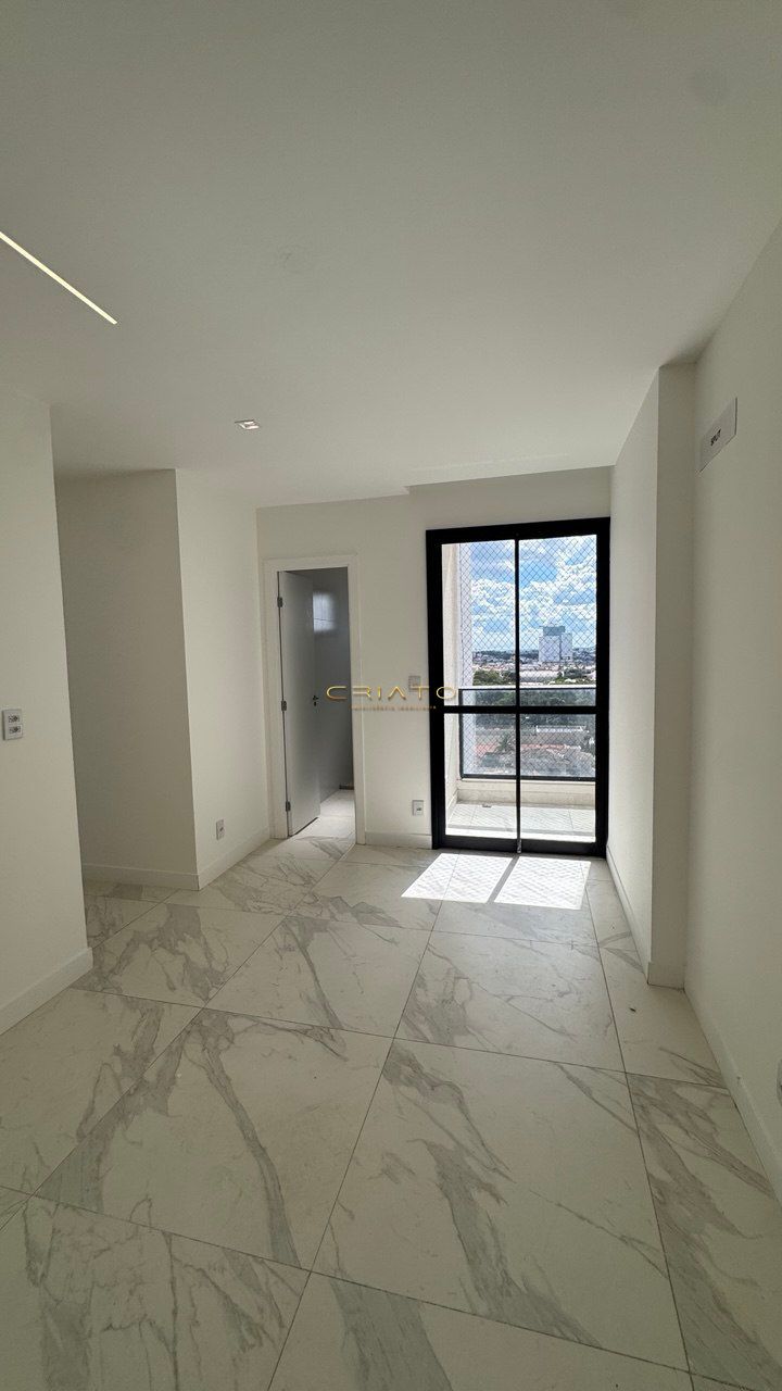 Apartamento com 3 Dormitórios à venda, 83 m² por R$ 590.000,00 Apartamento com 3 Dormitórios à venda, 83 m² por R$ 590.000,00