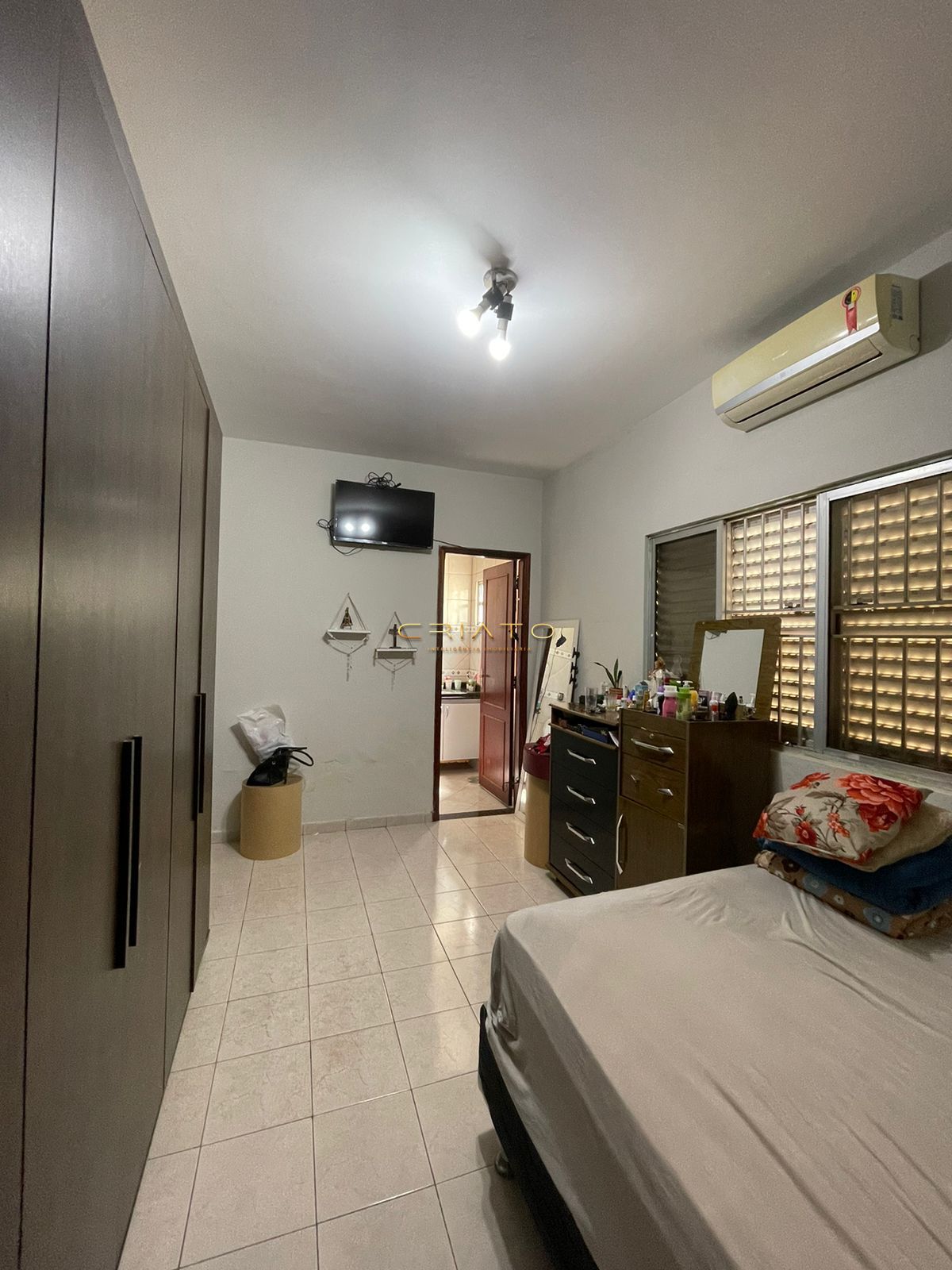 Casa à venda com 3 quartos, 170m² - Foto 4