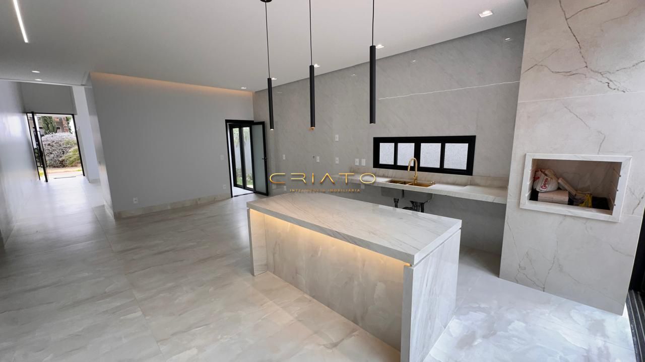 Casa de Condomínio à venda com 4 quartos, 250m² - Foto 3