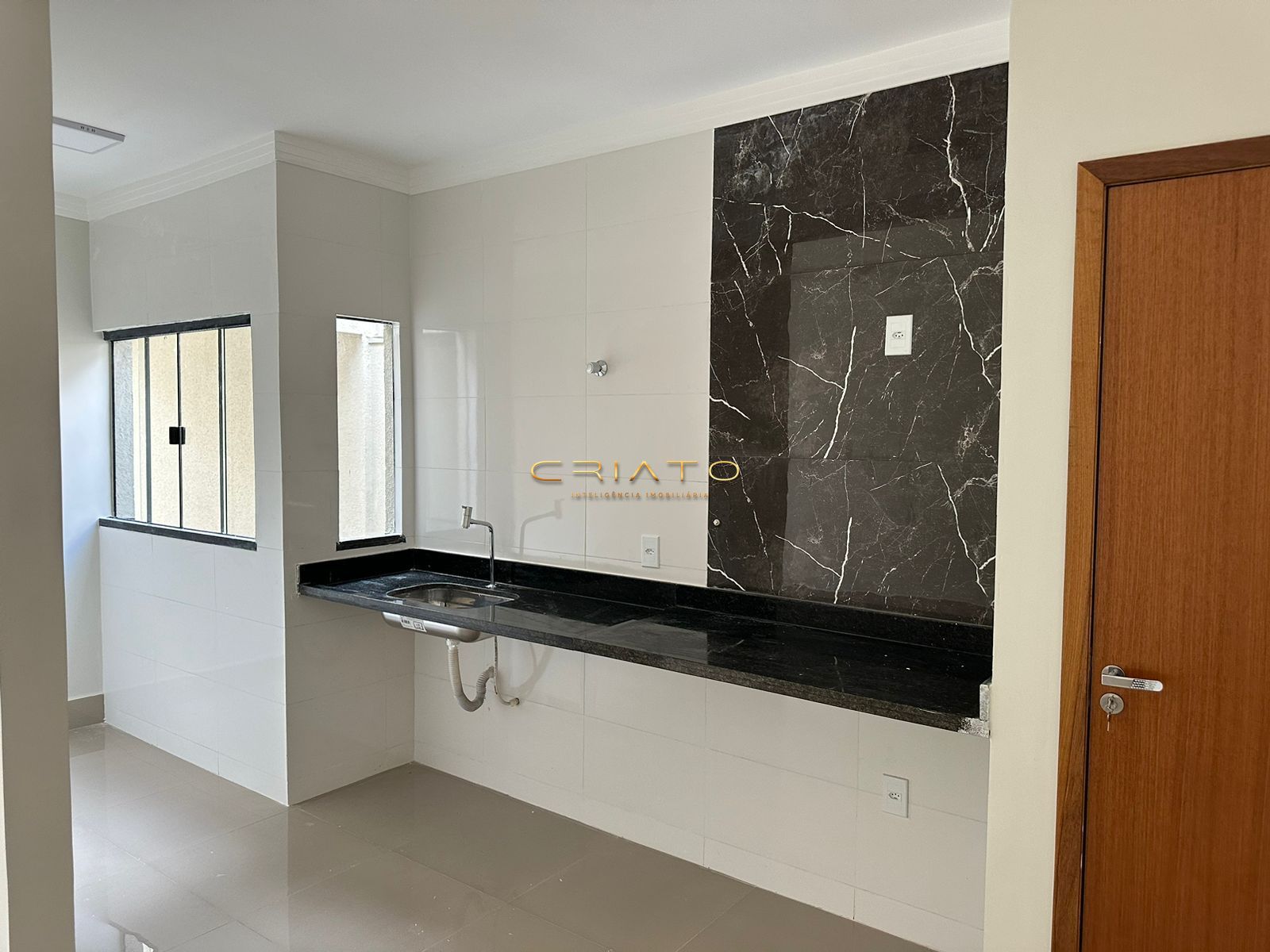 Casa à venda com 3 quartos, 102m² - Foto 4