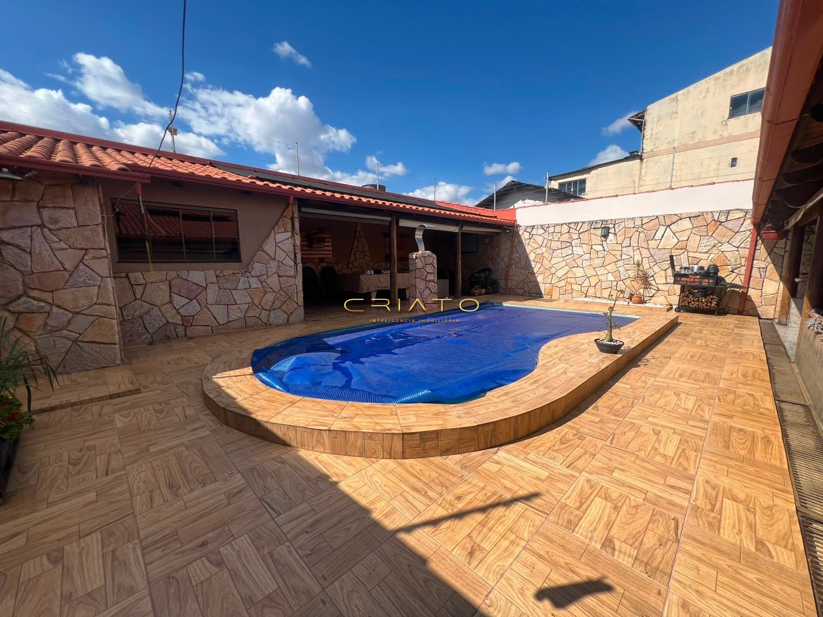 Casa, 4 quartos, 250 m² - Foto 2