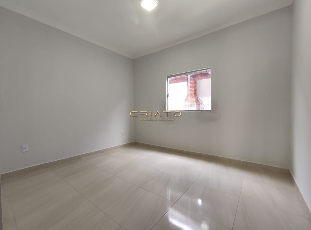 Casa à venda com 2 quartos, 87m² - Foto 5