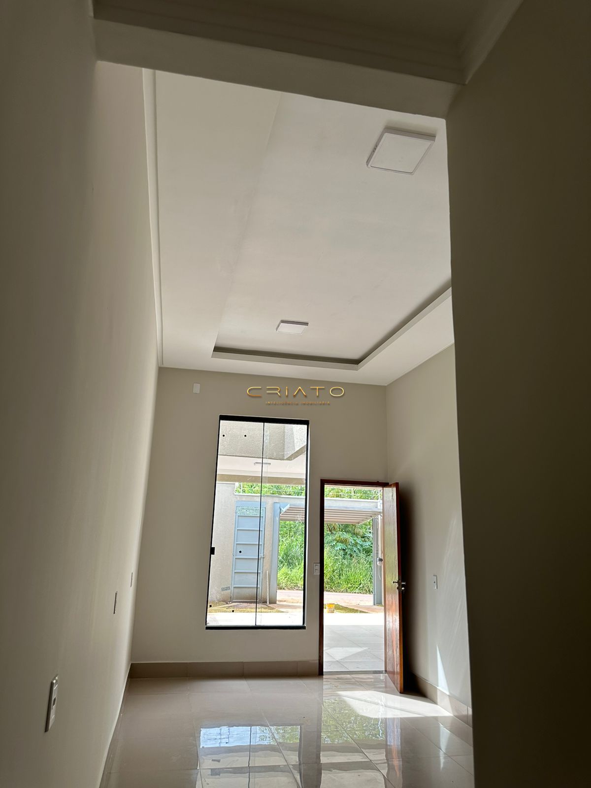 Casa à venda com 3 quartos, 102m² - Foto 2