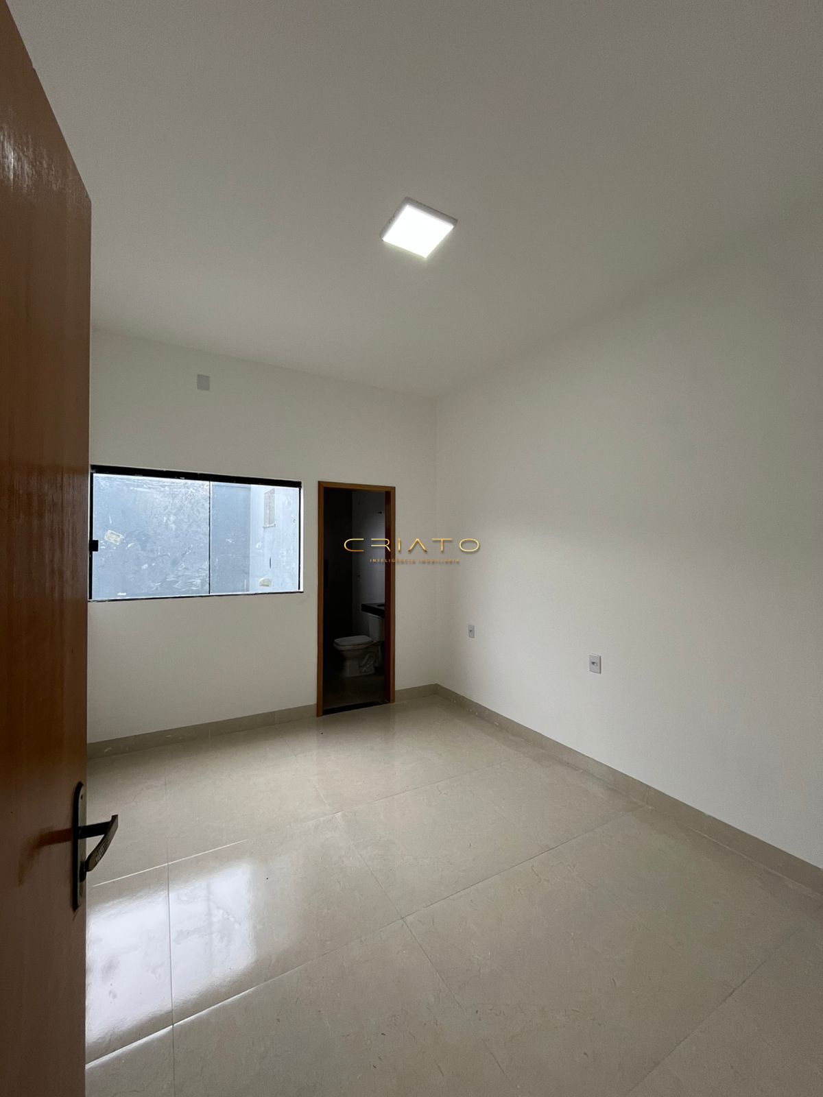 Casa à venda com 2 quartos, 87m² - Foto 4