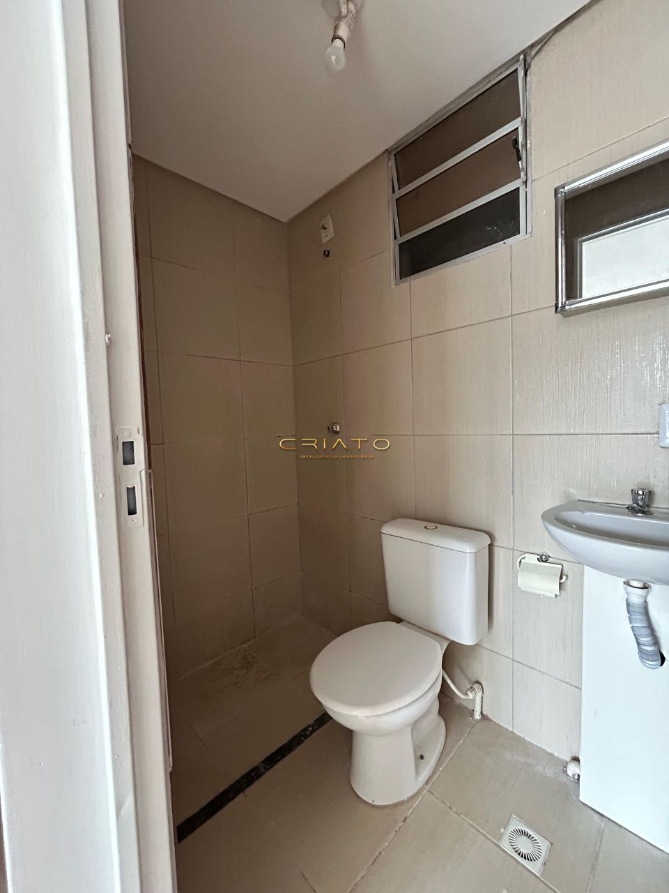 Apartamento com 2 Dormitórios à venda, 46 m² por R$ 170.000,00 Apartamento com 2 Dormitórios à venda, 46 m² por R$ 170.000,00