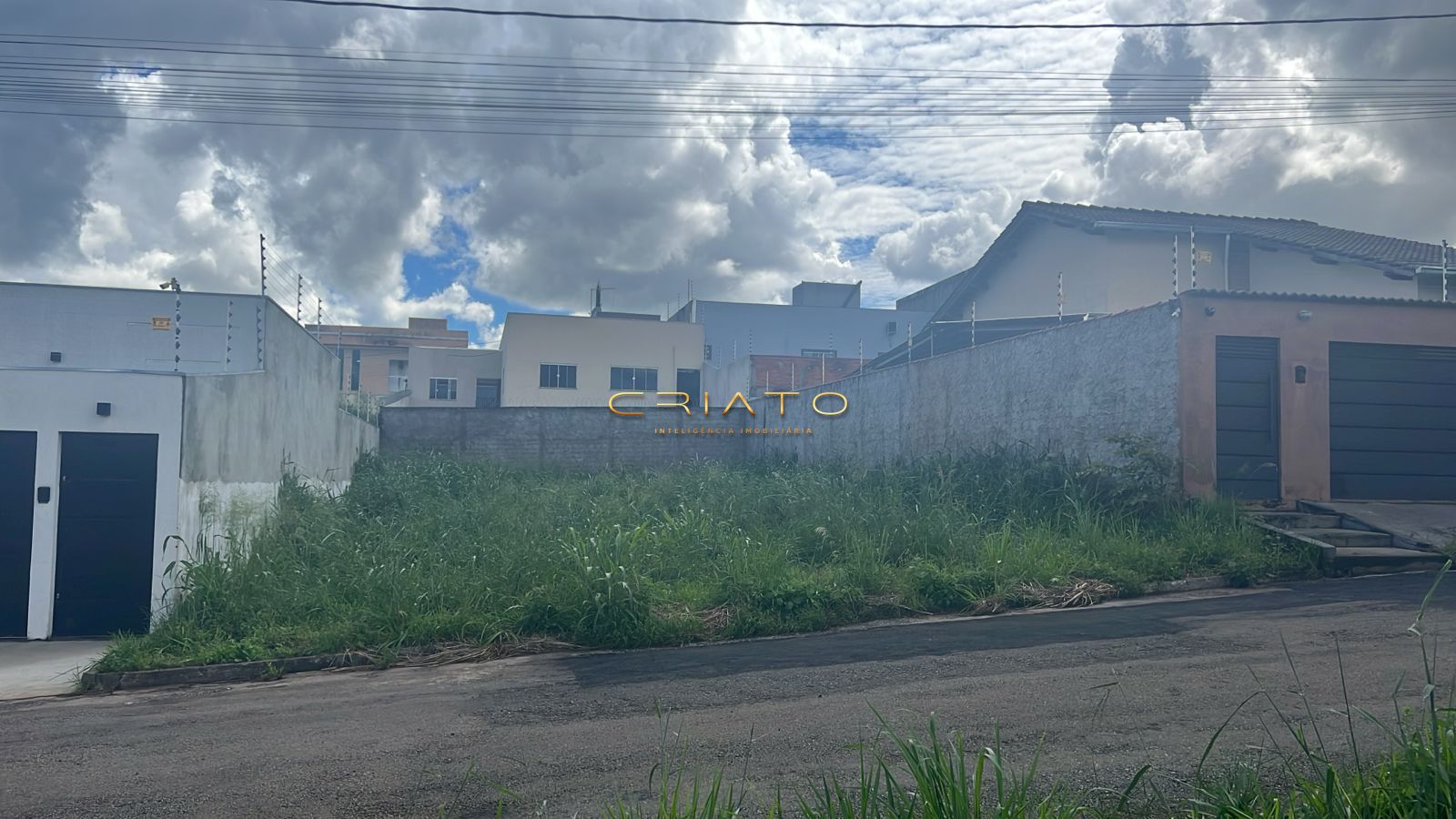 Terreno/Lote à venda  no Residencial Paris - Anápolis, GO. Imóveis