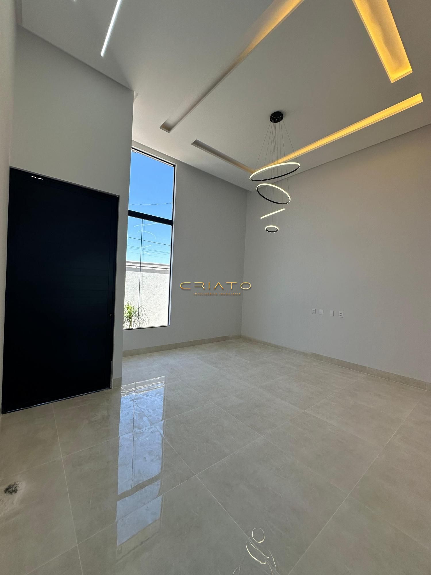 Casa à venda com 3 quartos, 145m² - Foto 1