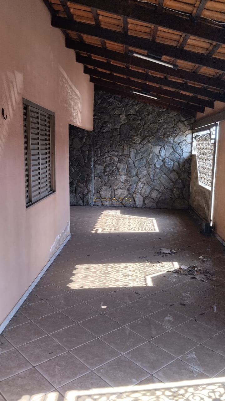 Casa, 3 quartos, 185 m² - Foto 15