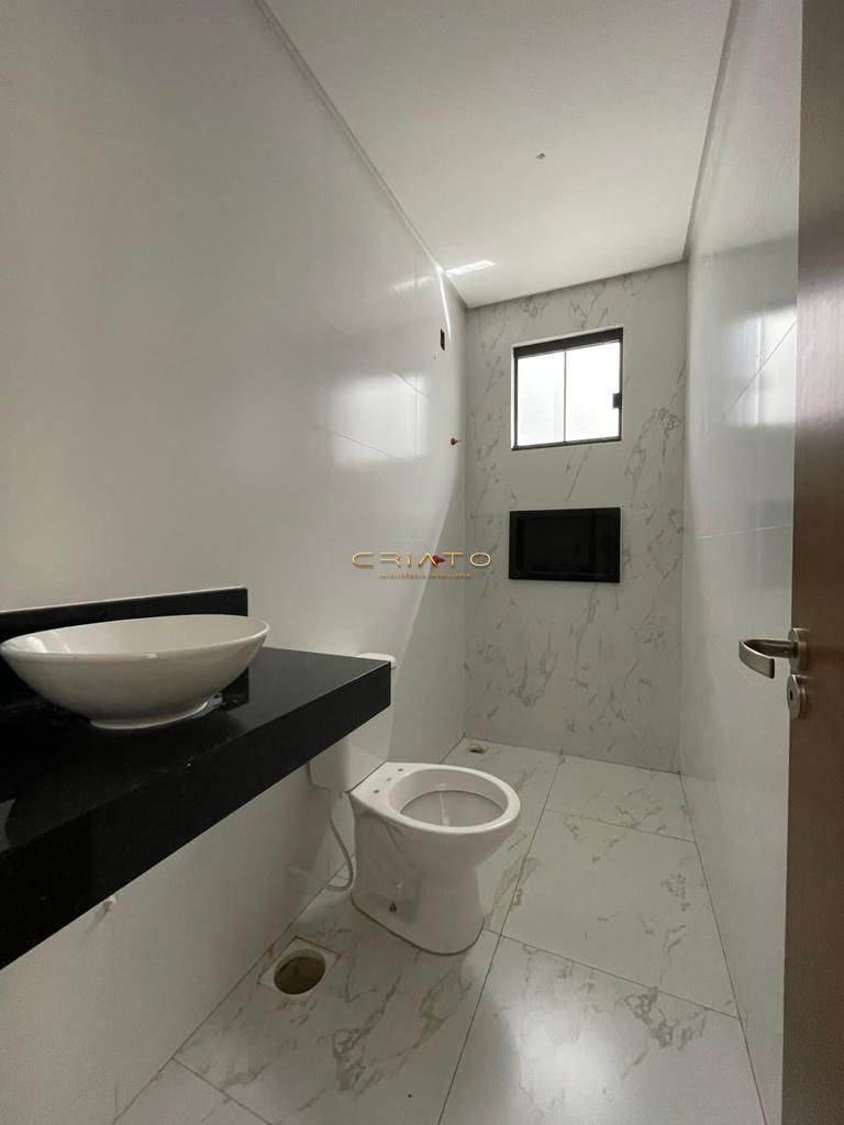 Casa térrea com 3/4 sendo 1 suíte no jardim tropical, aparec
