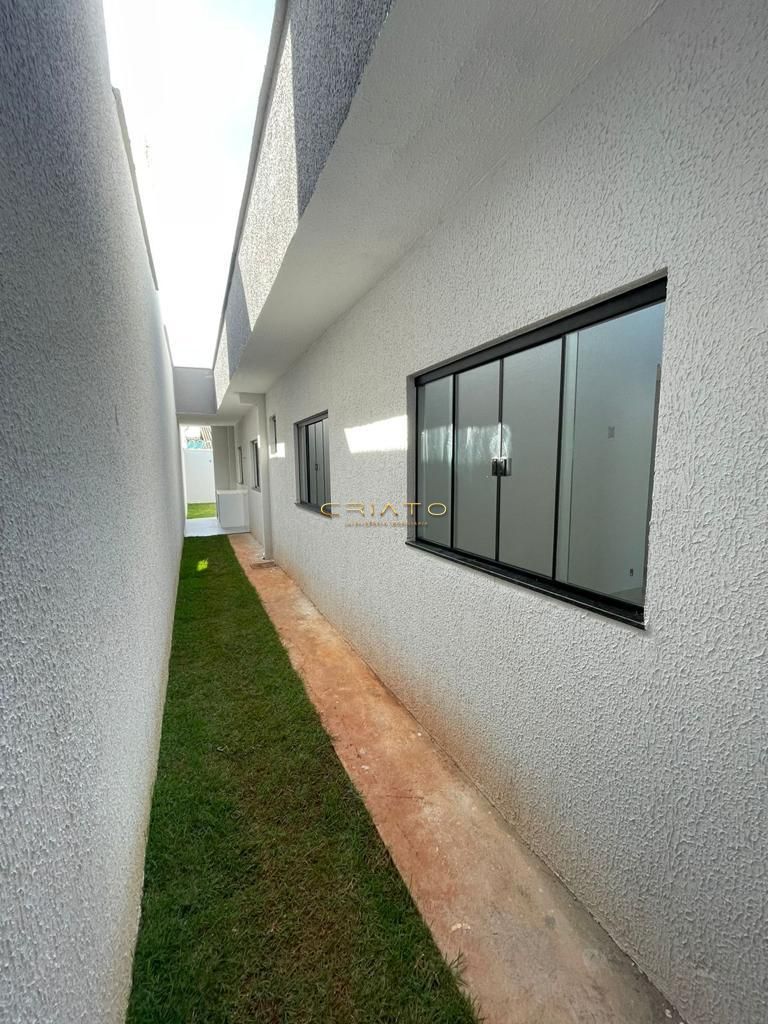 Casa térrea com 3/4 sendo 1 suíte no jardim tropical, aparec