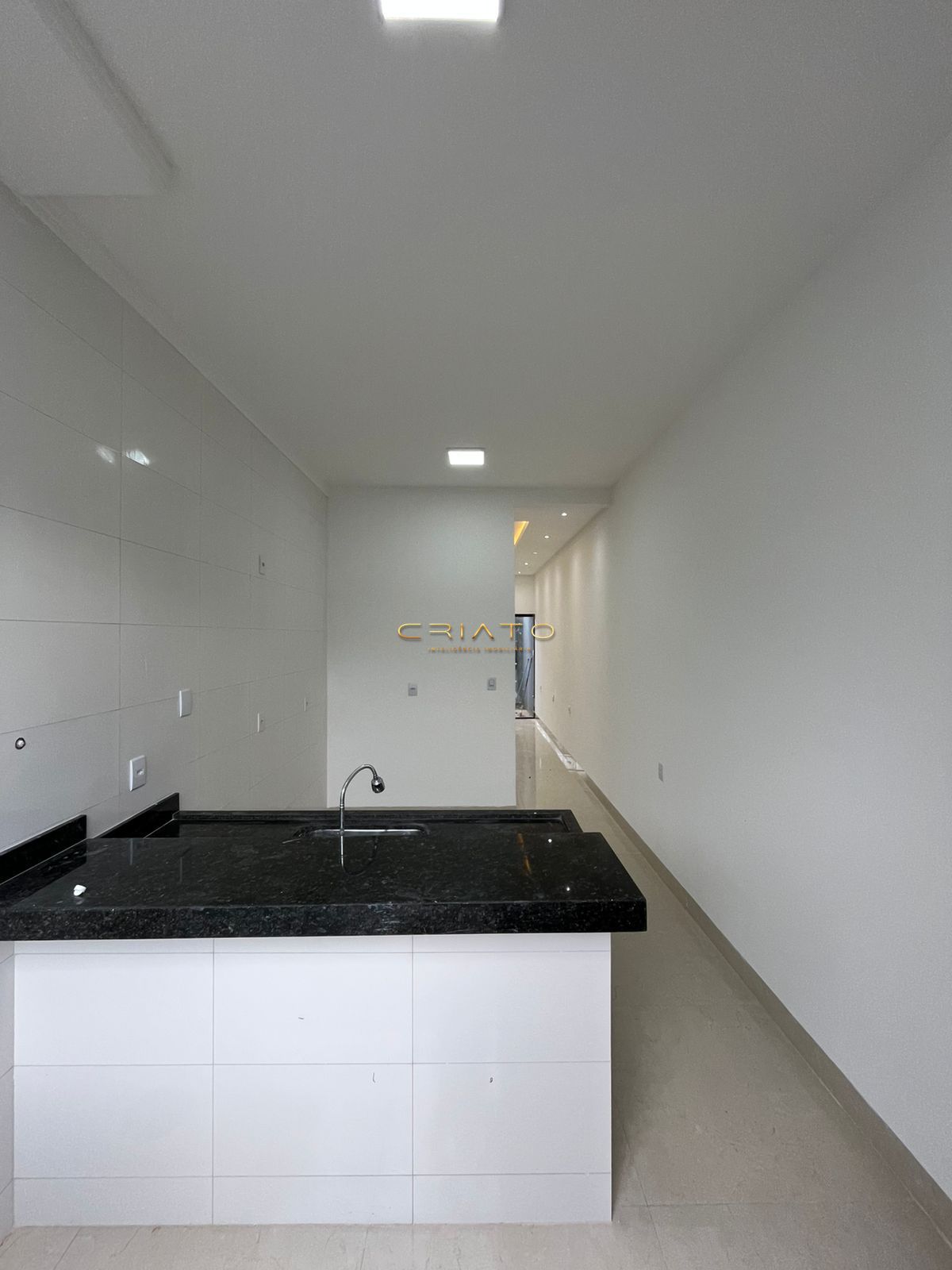 Casa à venda com 2 quartos, 87m² - Foto 9