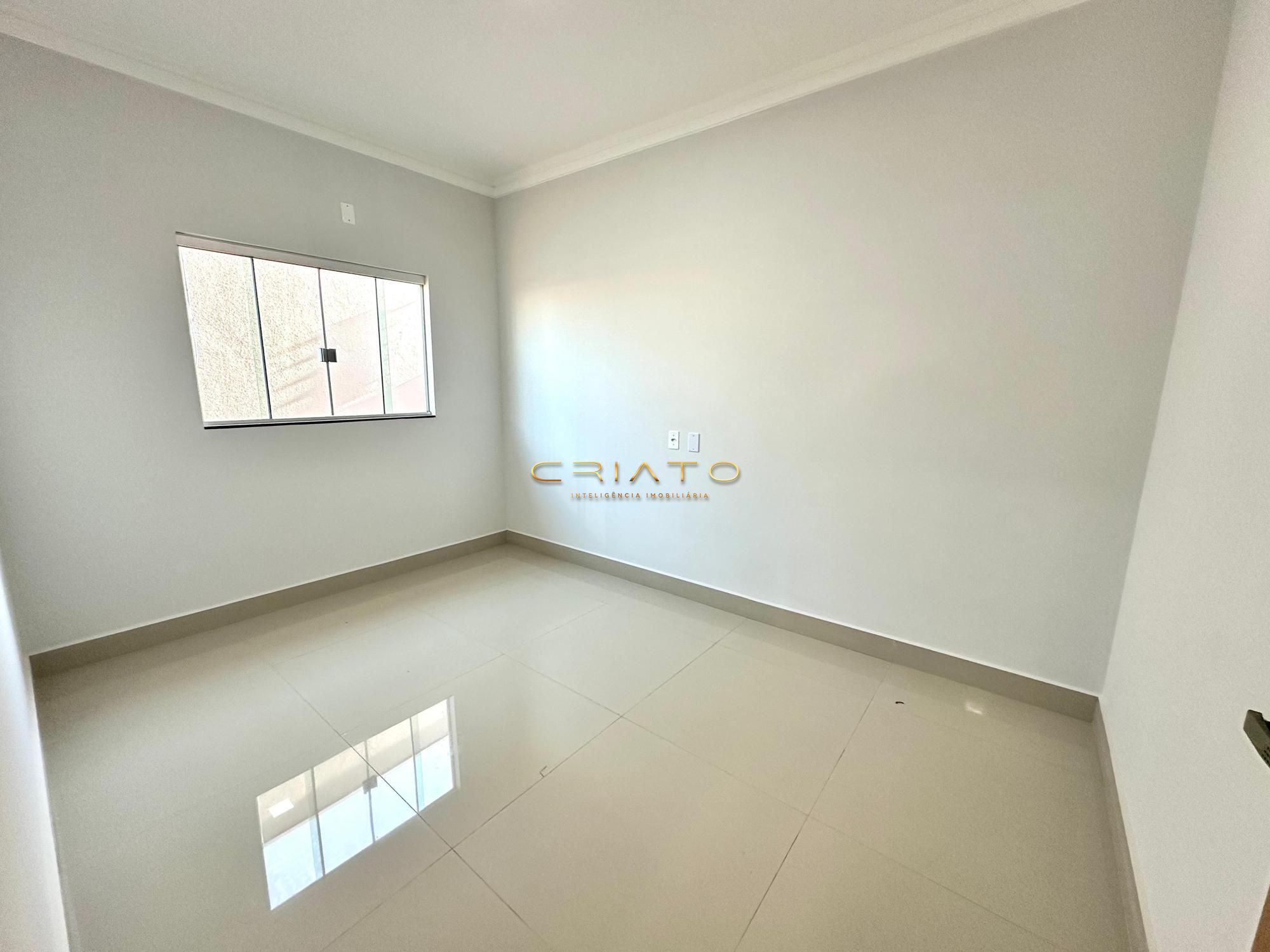 Casa à venda com 3 quartos, 100m² - Foto 4