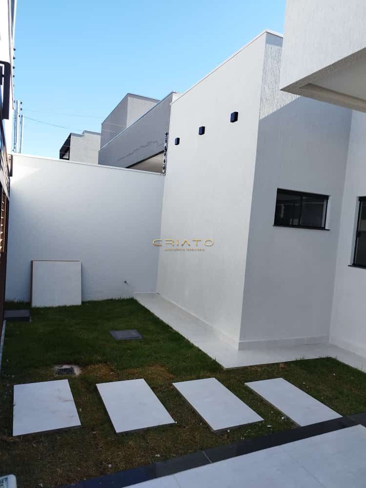 Casa à venda com 3 quartos, 140m² - Foto 2