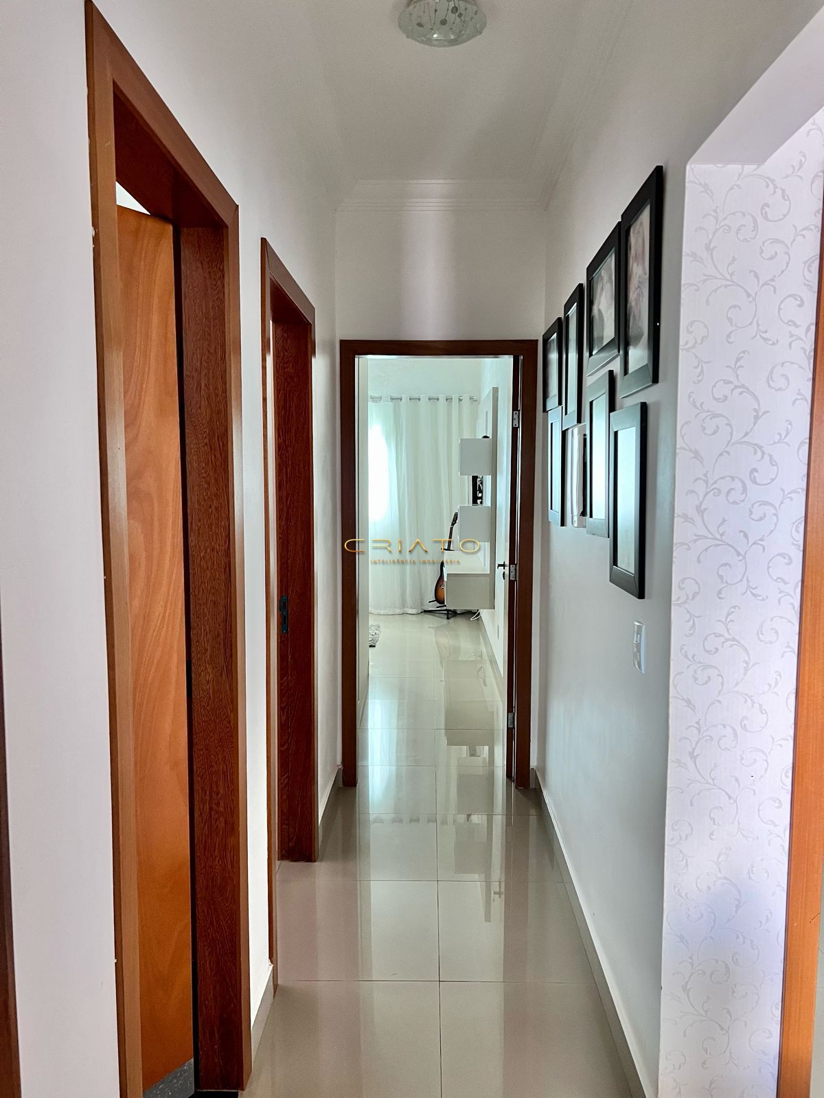 Casa à venda com 3 quartos, 300m² - Foto 4