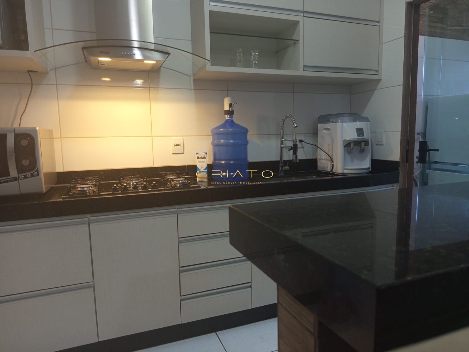 Casa à venda com 3 quartos, 110m² - Foto 3