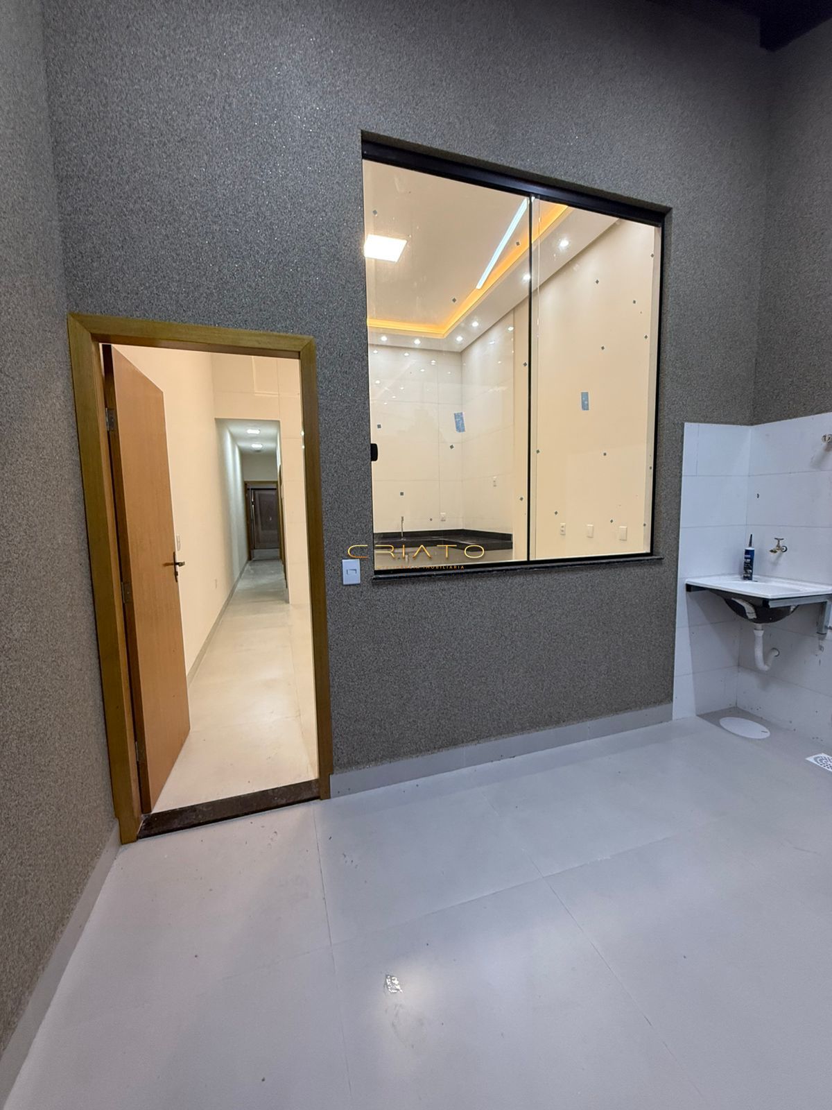 Casa com 3 Dormitórios à venda, 70 m² por R$ 250.000,00 Casa com 3 Dormitórios à venda, 70 m² por R$ 250.000,00