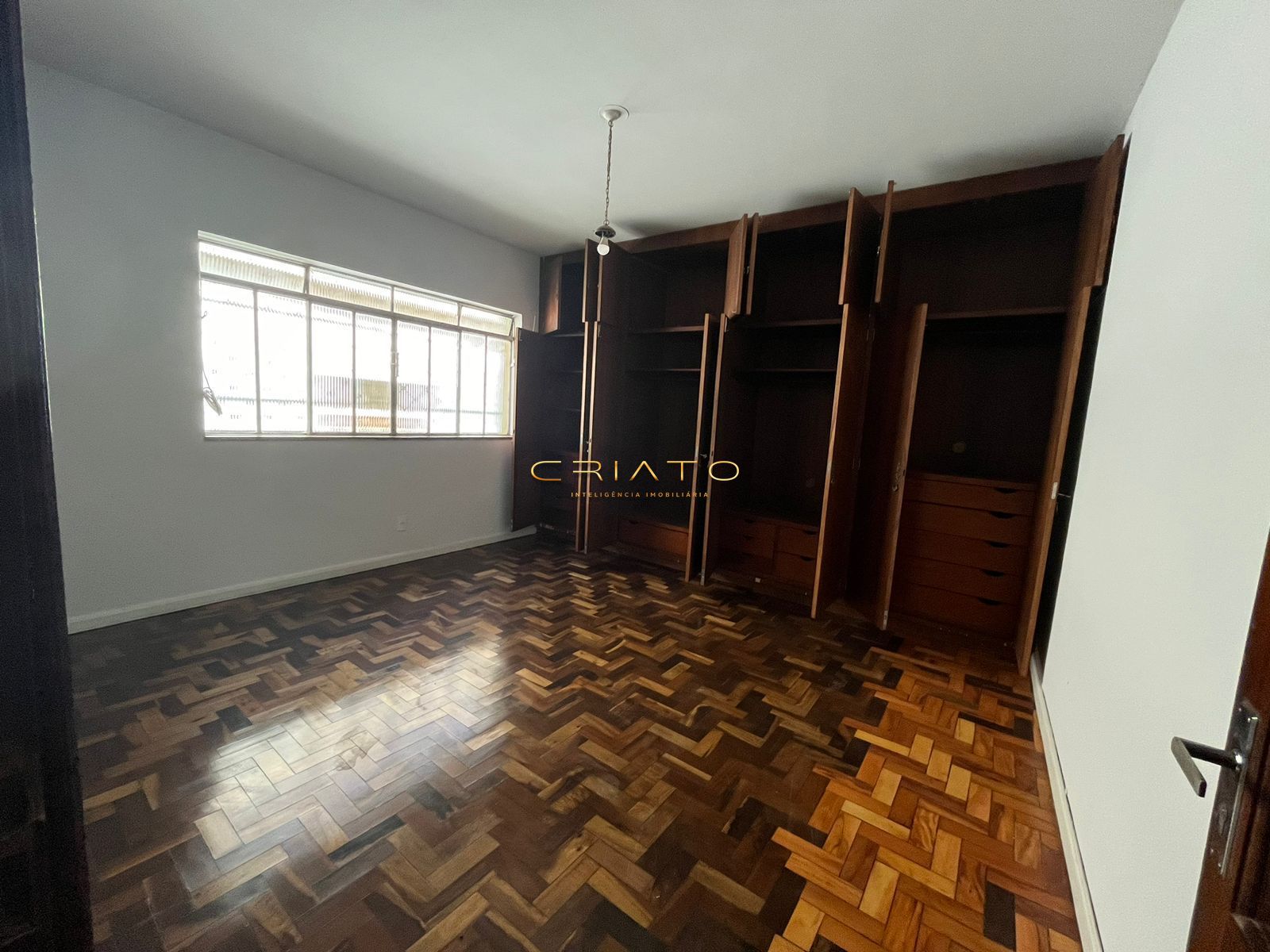 Casa para alugar com 3 quartos, 279m² - Foto 13