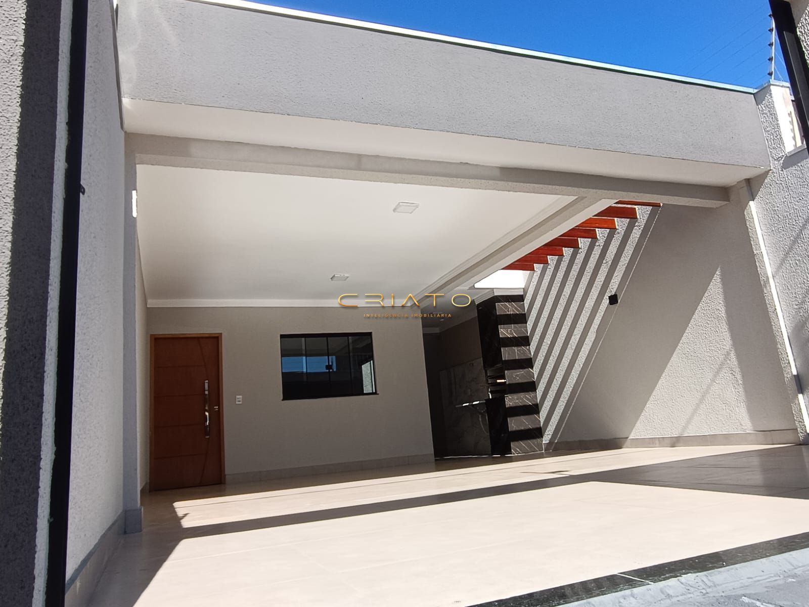 Casa à venda com 3 quartos, 105m² - Foto 2