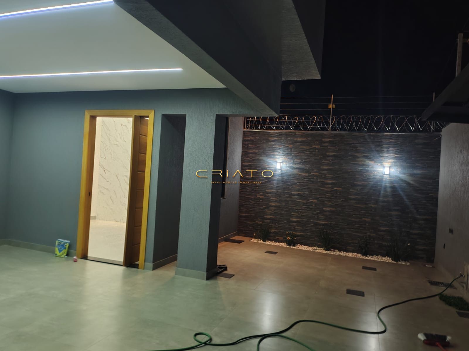 Casa com 3 Dormitórios à venda, 200 m² por R$ 950.000,00 Casa com 3 Dormitórios à venda, 200 m² por R$ 950.000,00