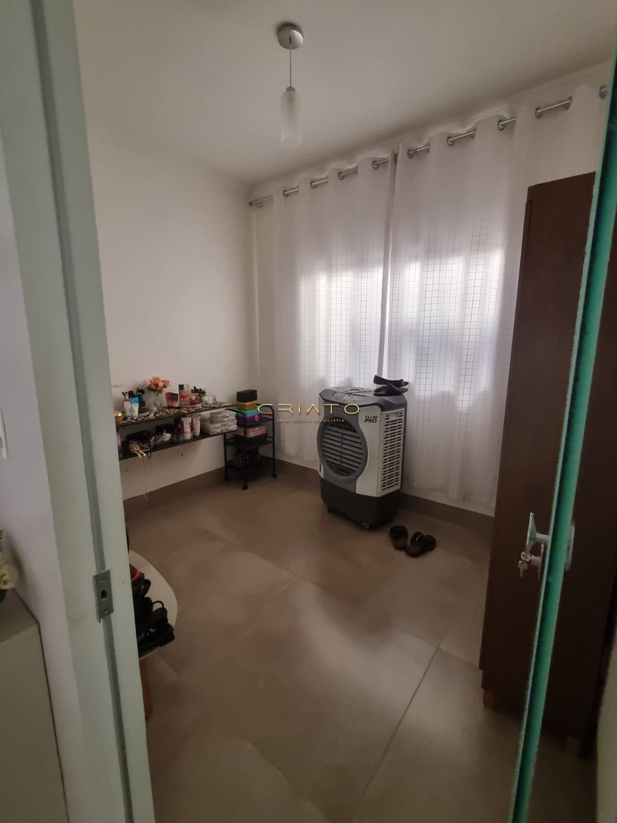 Casa à venda com 3 quartos, 157m² - Foto 3