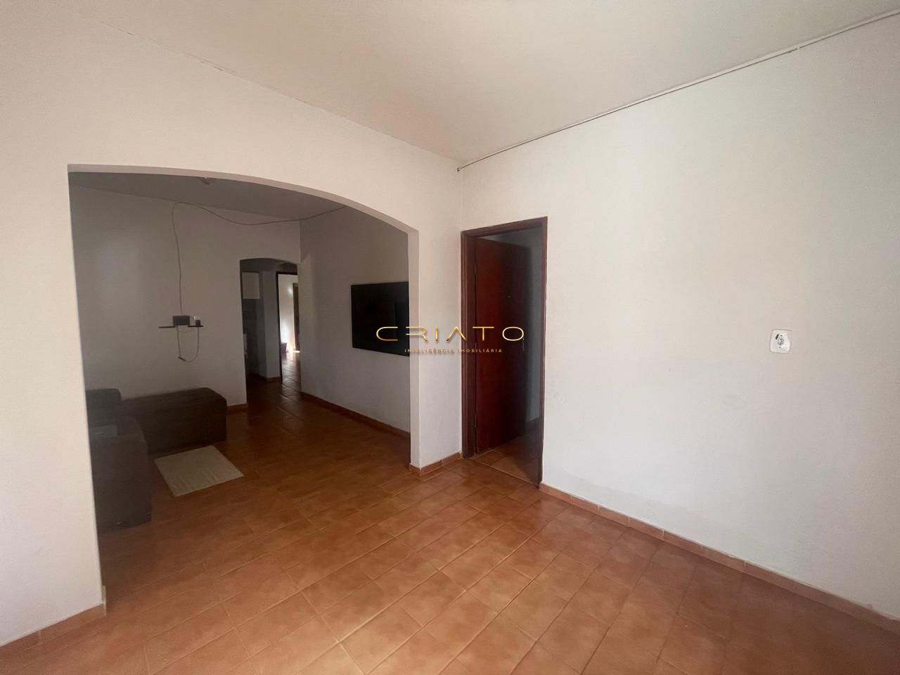 Casa à venda com 3 quartos, 139m² - Foto 2