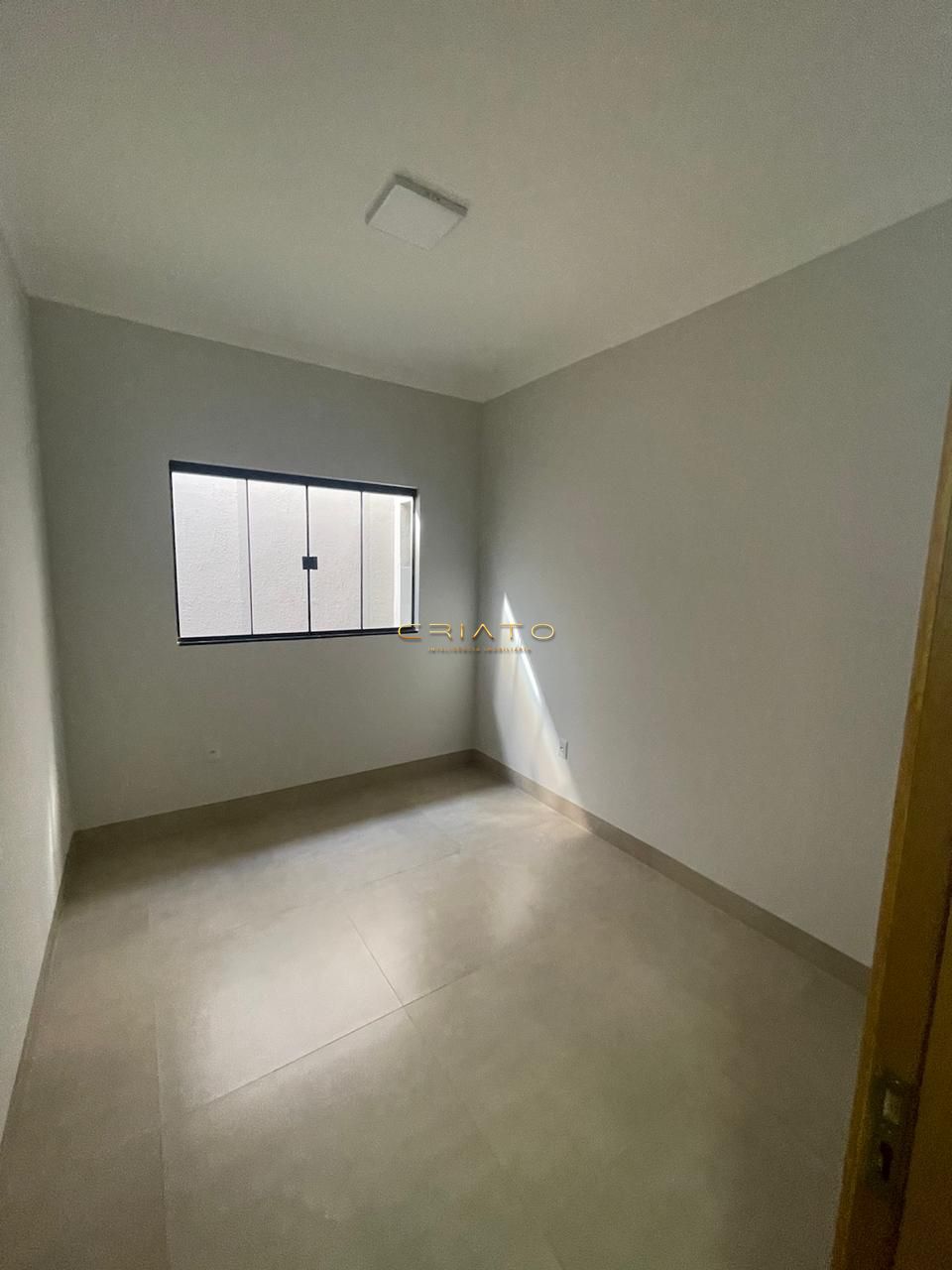 Casa à venda com 3 quartos, 105m² - Foto 9