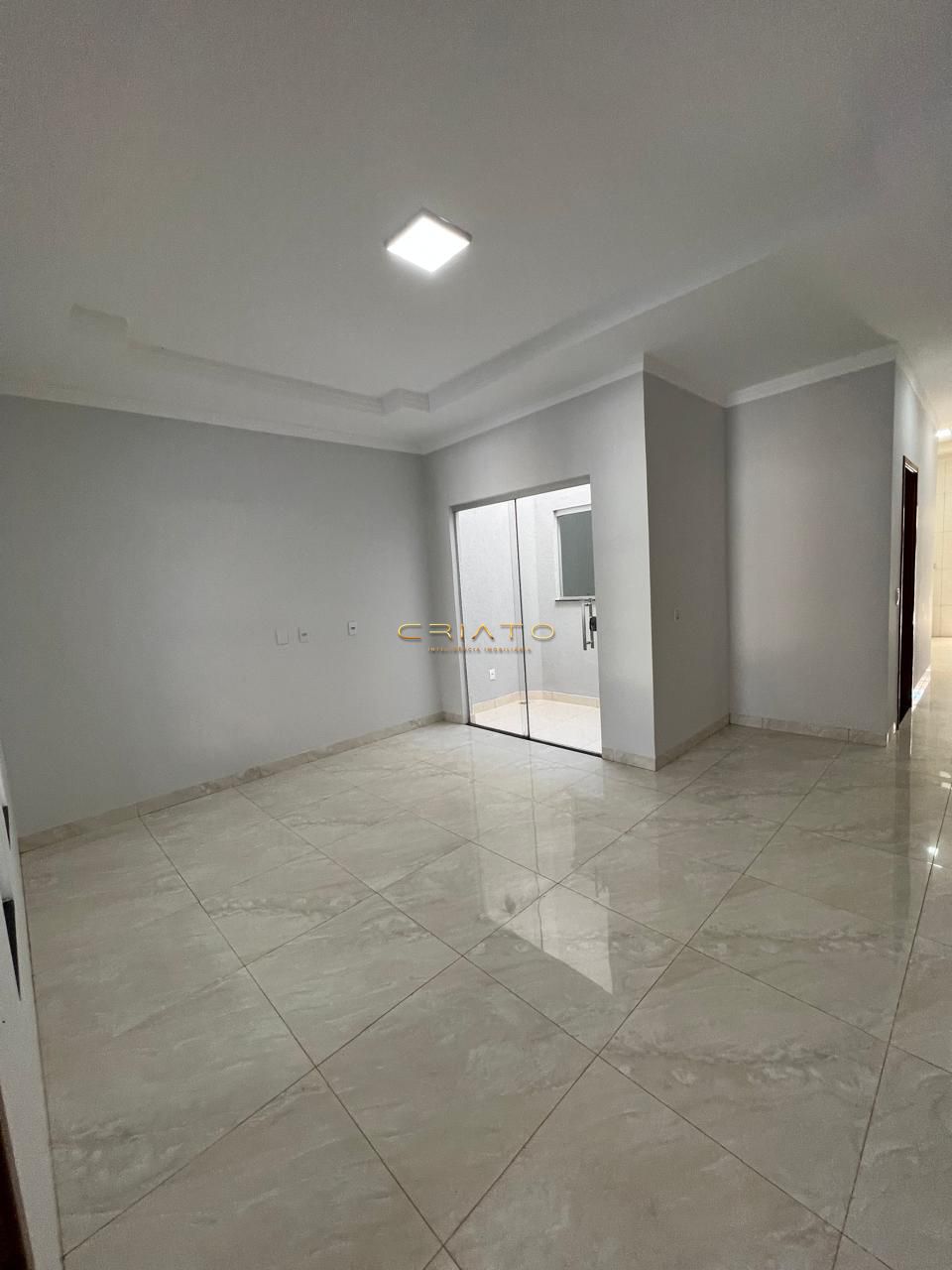 Casa à venda com 4 quartos, 190m² - Foto 3