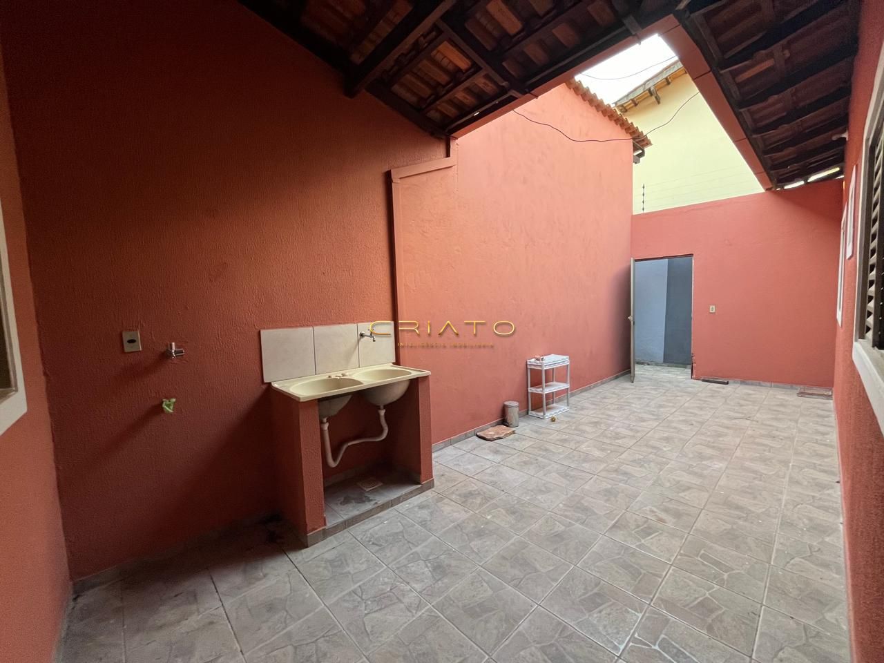 Casa com 2 Dormitórios para alugar, 65 m² por R$ 1.000,00 Casa com 2 Dormitórios para alugar, 65 m² por R$ 1.000,00