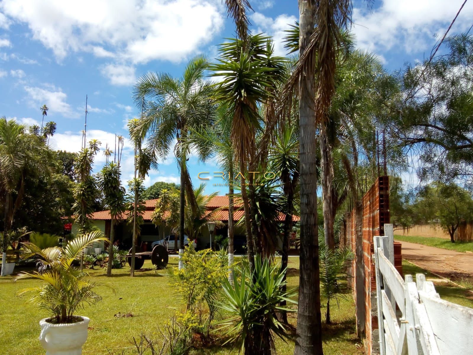 Chácara à venda com 4 quartos, 260m² - Foto 17