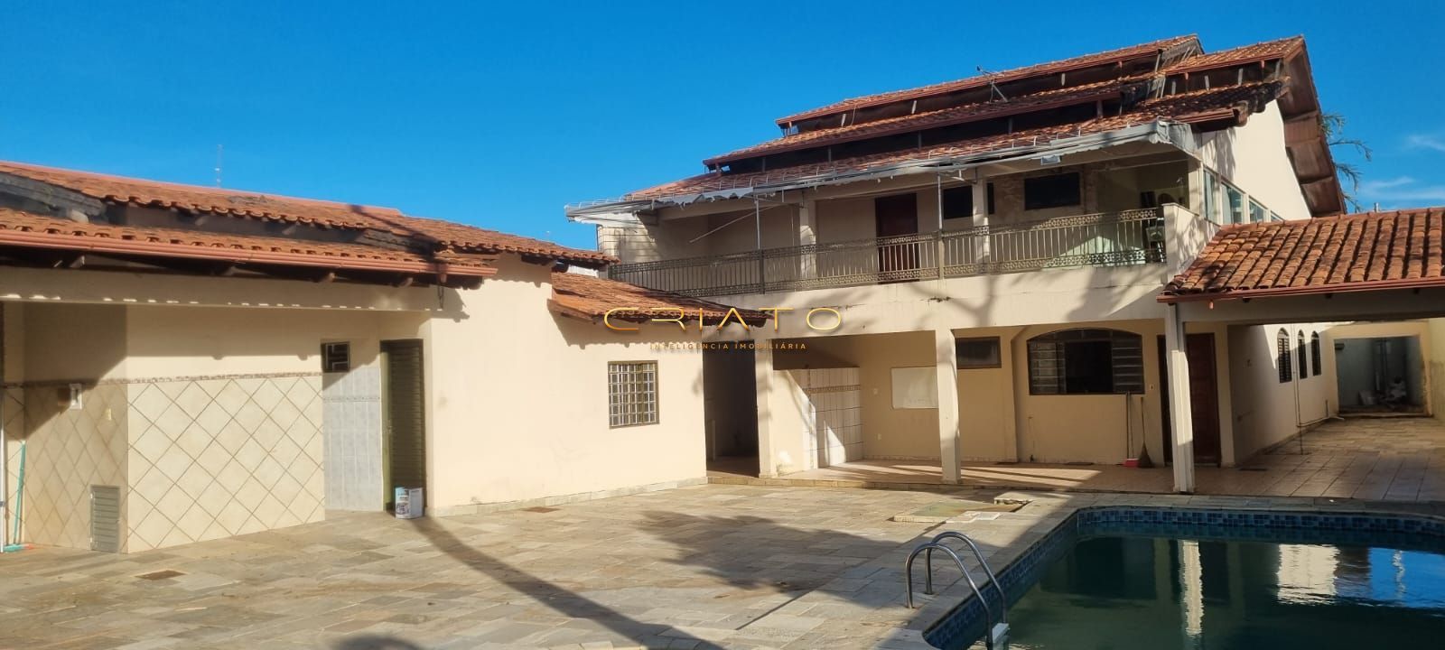 Sobrado à venda com 4 quartos, 480m² - Foto 2