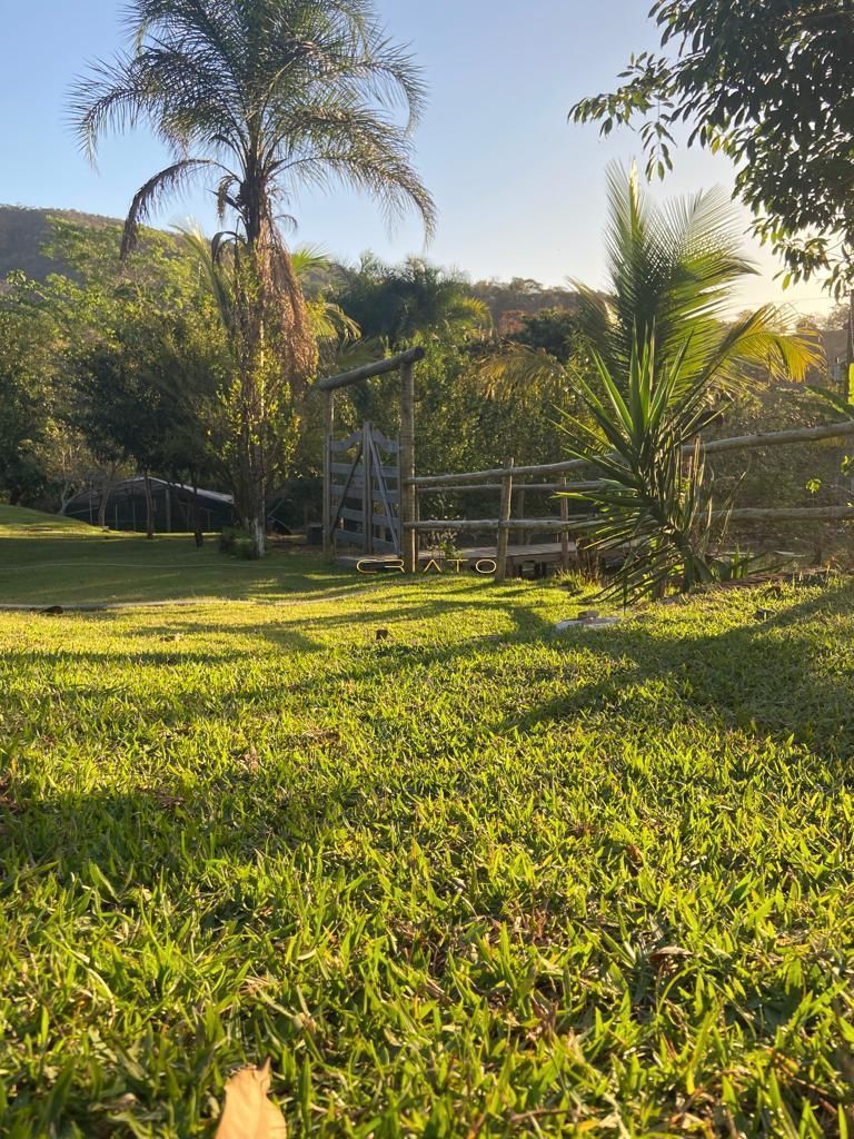 Chácara à venda com 3 quartos, 200m² - Foto 11