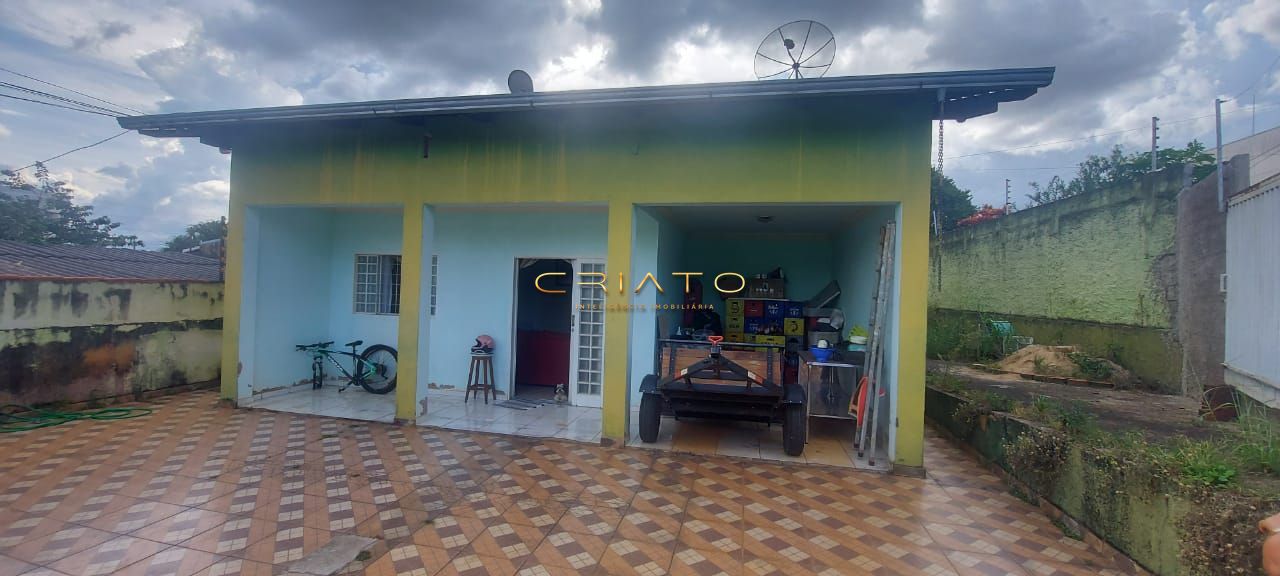 Casa à venda  no Centro - Anápolis, GO. Imóveis