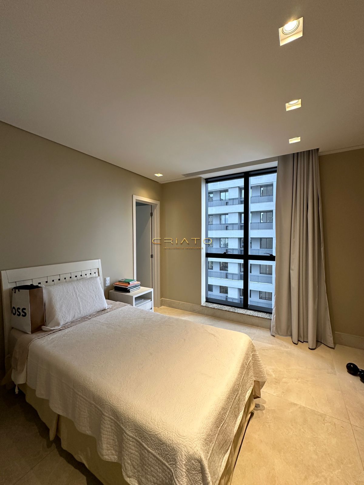 Apartamento à venda com 3 quartos, 230m² - Foto 12