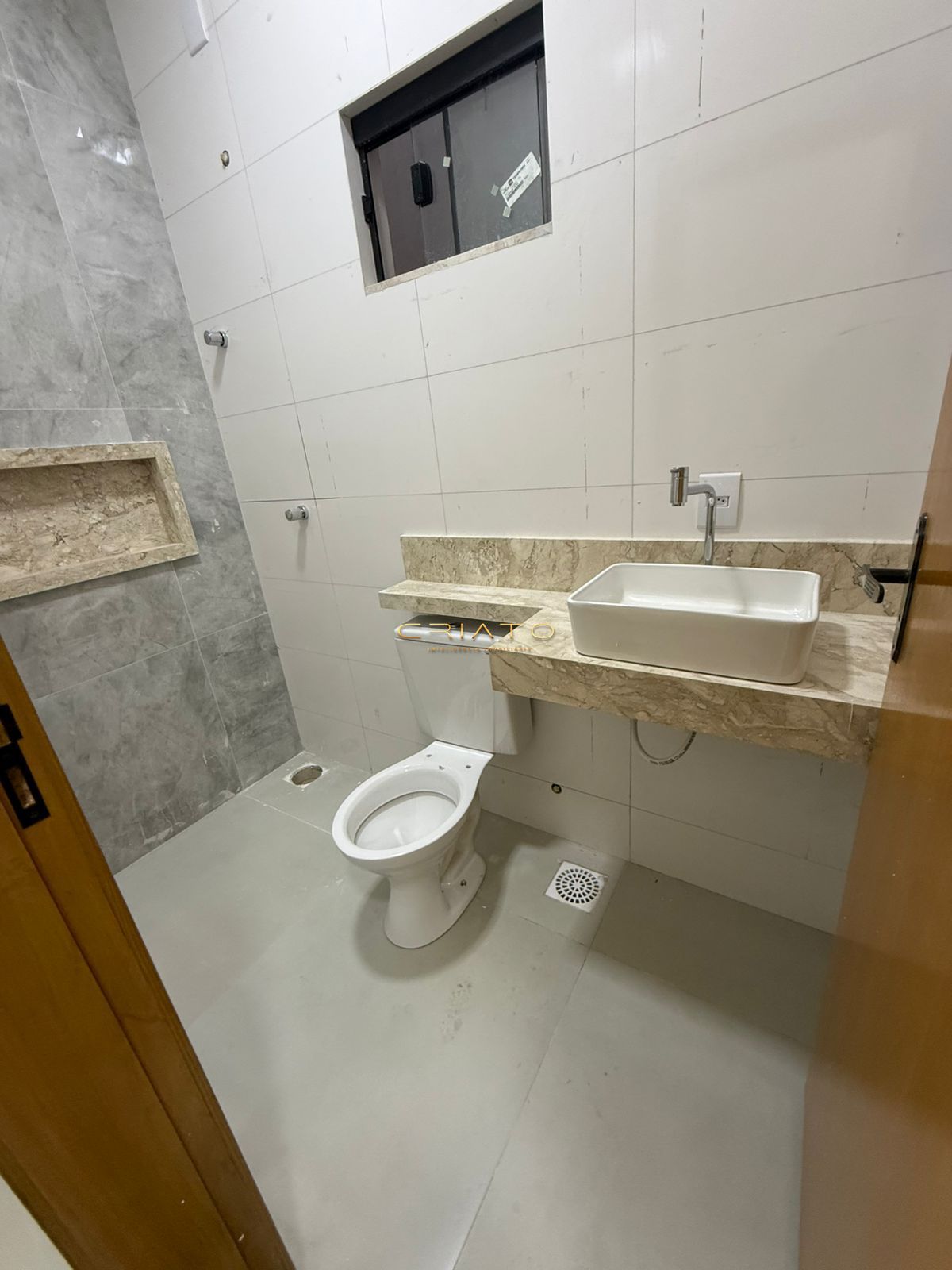 Casa com 3 Dormitórios à venda, 70 m² por R$ 250.000,00 Casa com 3 Dormitórios à venda, 70 m² por R$ 250.000,00